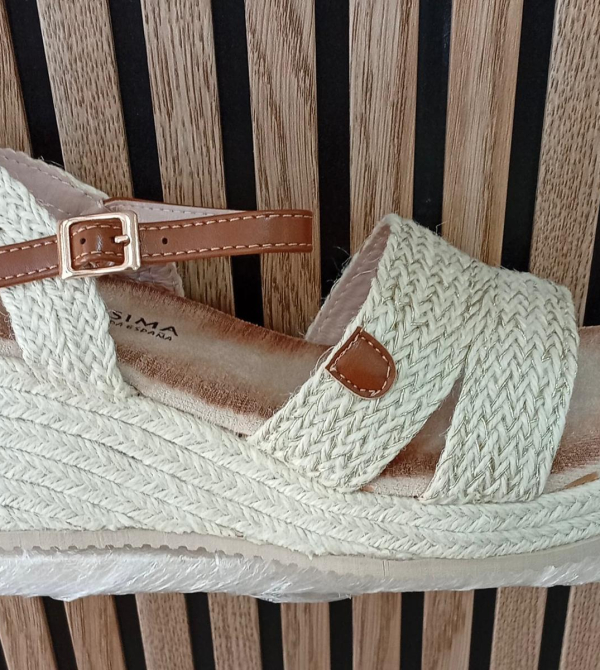 SANDALIA AURA ORO