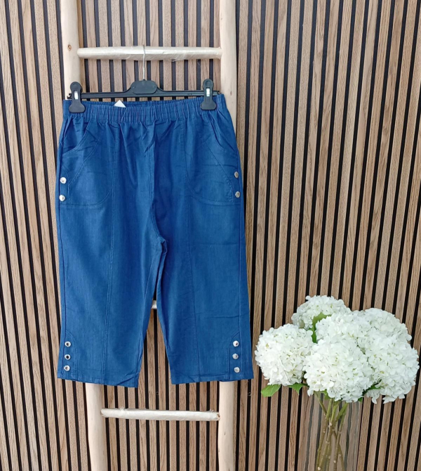 PANTALON PIRATA BOTONES