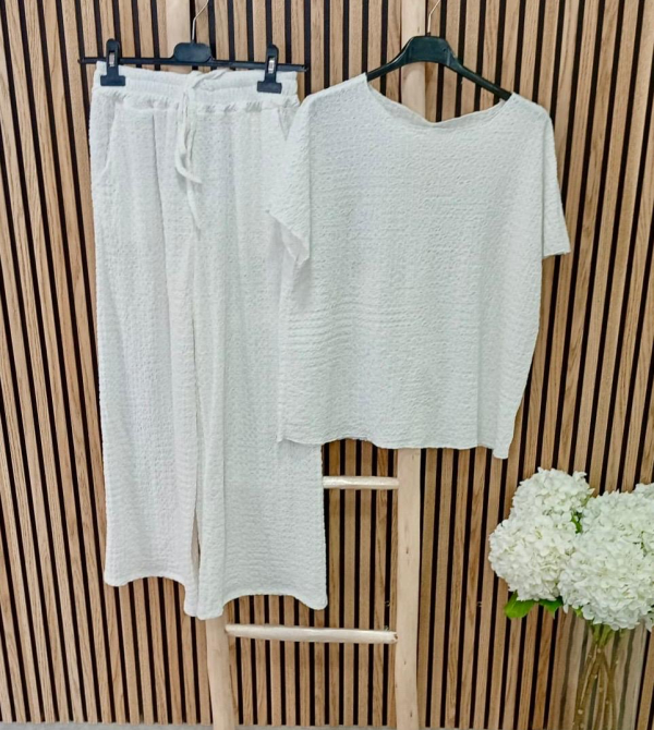CONJUNTO VIVIANA