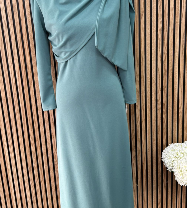VESTIDO CAPA