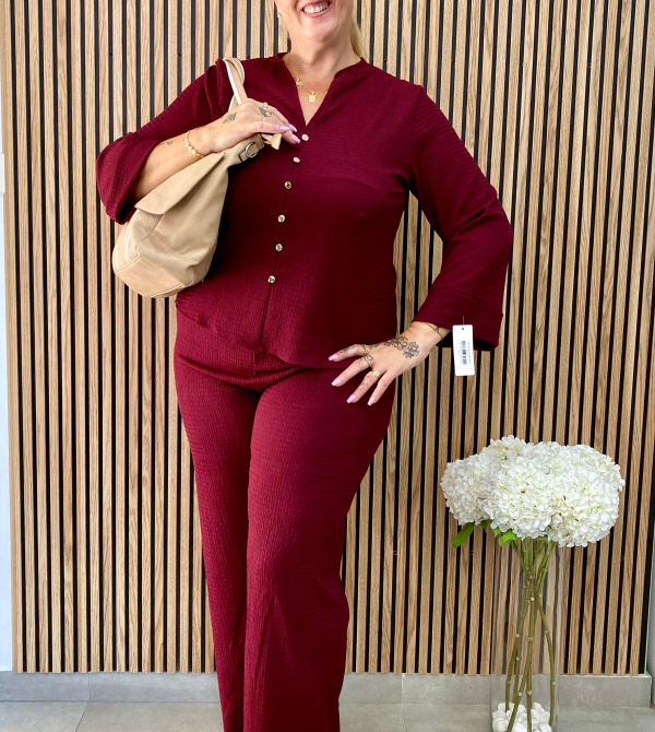 CONJUNTO CURVY LINA