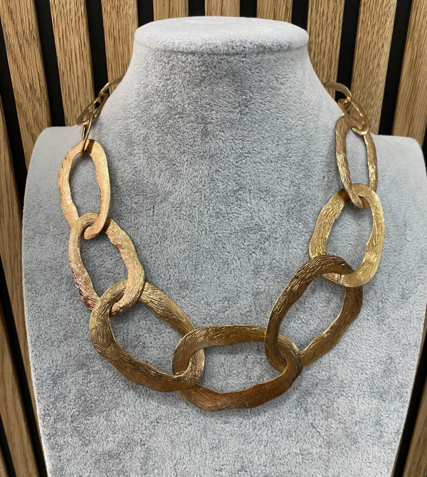 COLLAR VIOLETA