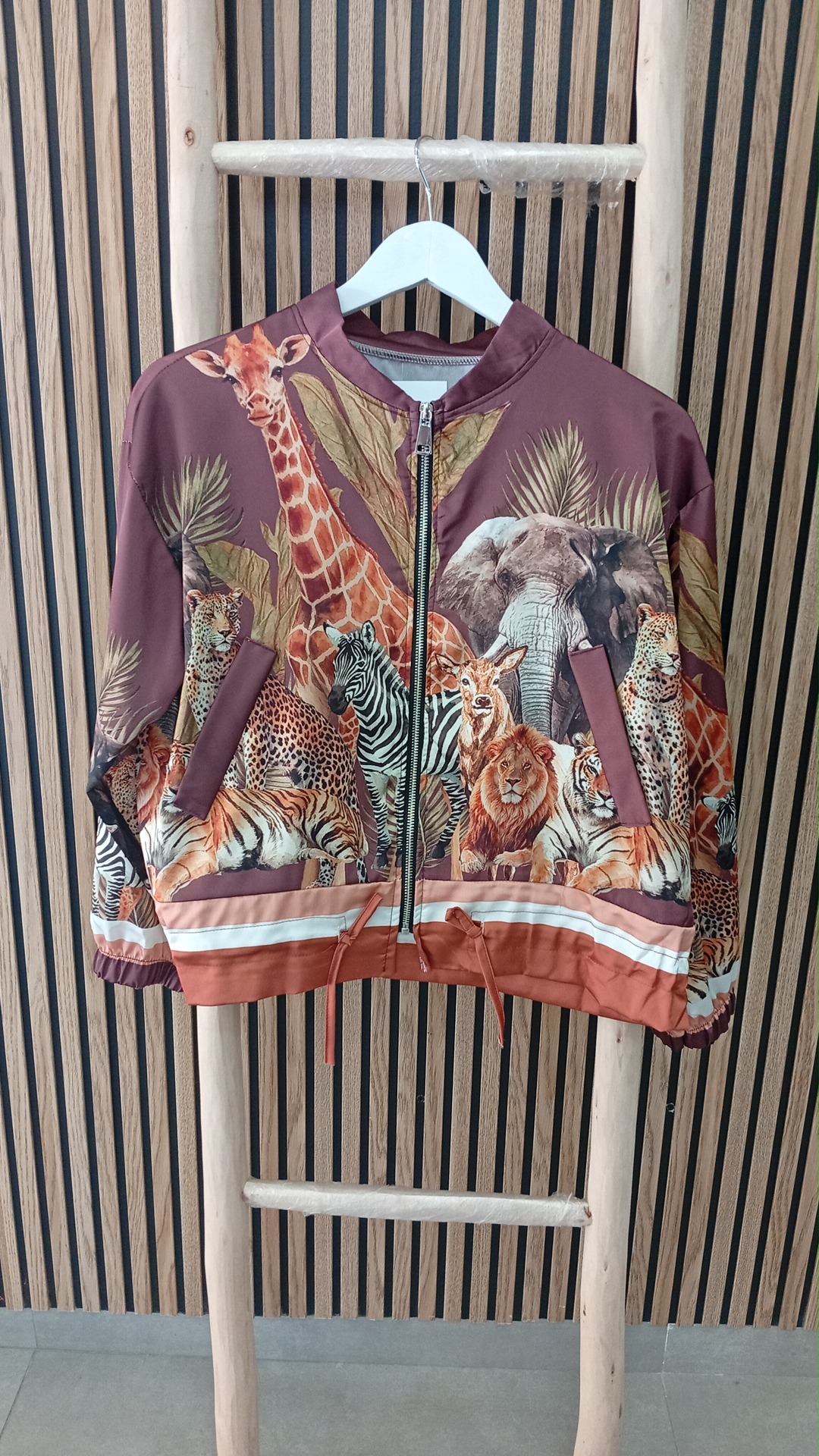 BOMBER SELVA - Imagen 6