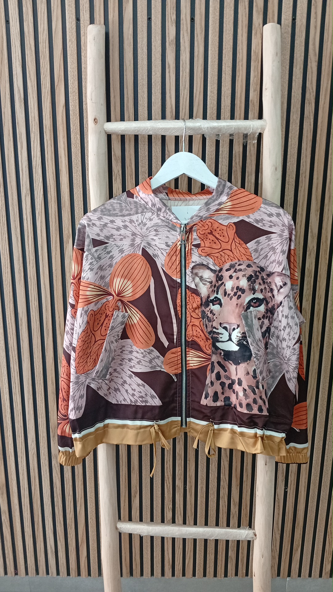 BOMBER SELVA - Imagen 2